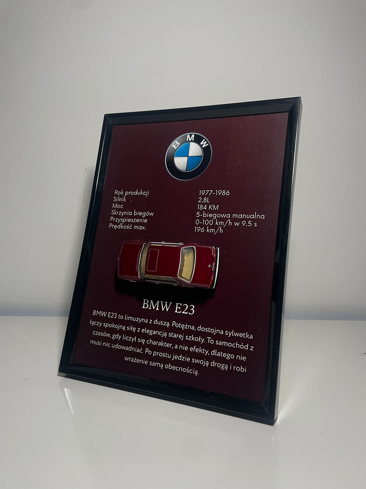BMW E23 Model w Ramce – widok z przodu